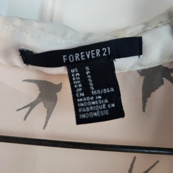 Forever 21 sheer pink top with birds - Picture 2 of 6